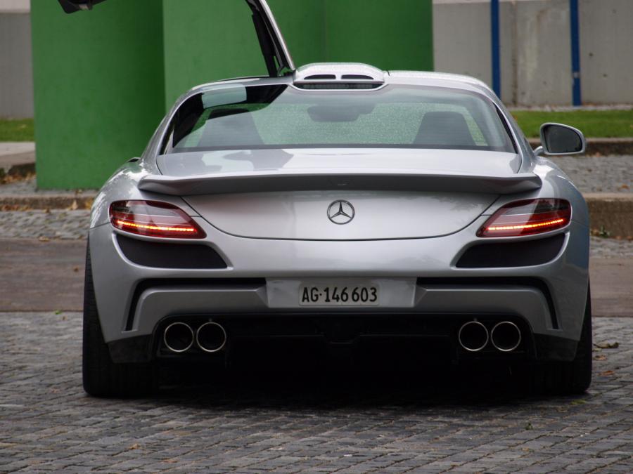  Mercedes-Benz SLS AMG by FAB Design 2010 года  (фото 2 из 8)